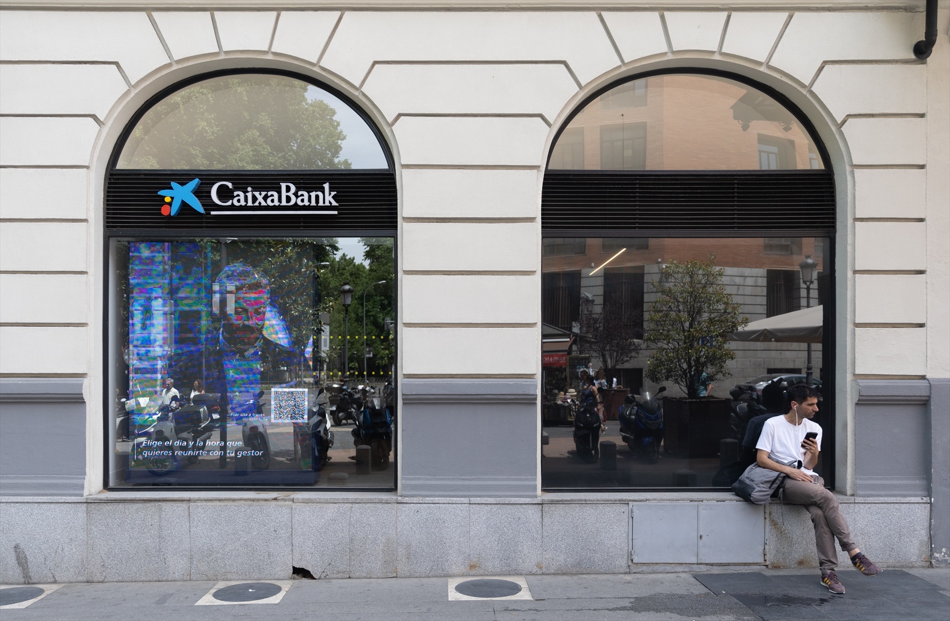 CaixaBank ejecuta el 84,7%% de su recompra de acciones en la ...