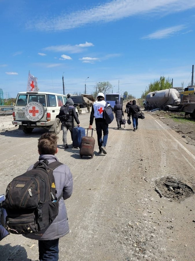 EuropaPress 4424478 llegada zaporiyia convoy civiles evacuados mariupol