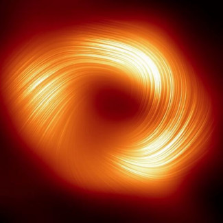 Archivo - Esta imagen muestra la vista polarizada del agujero negro de la Vía Láctea