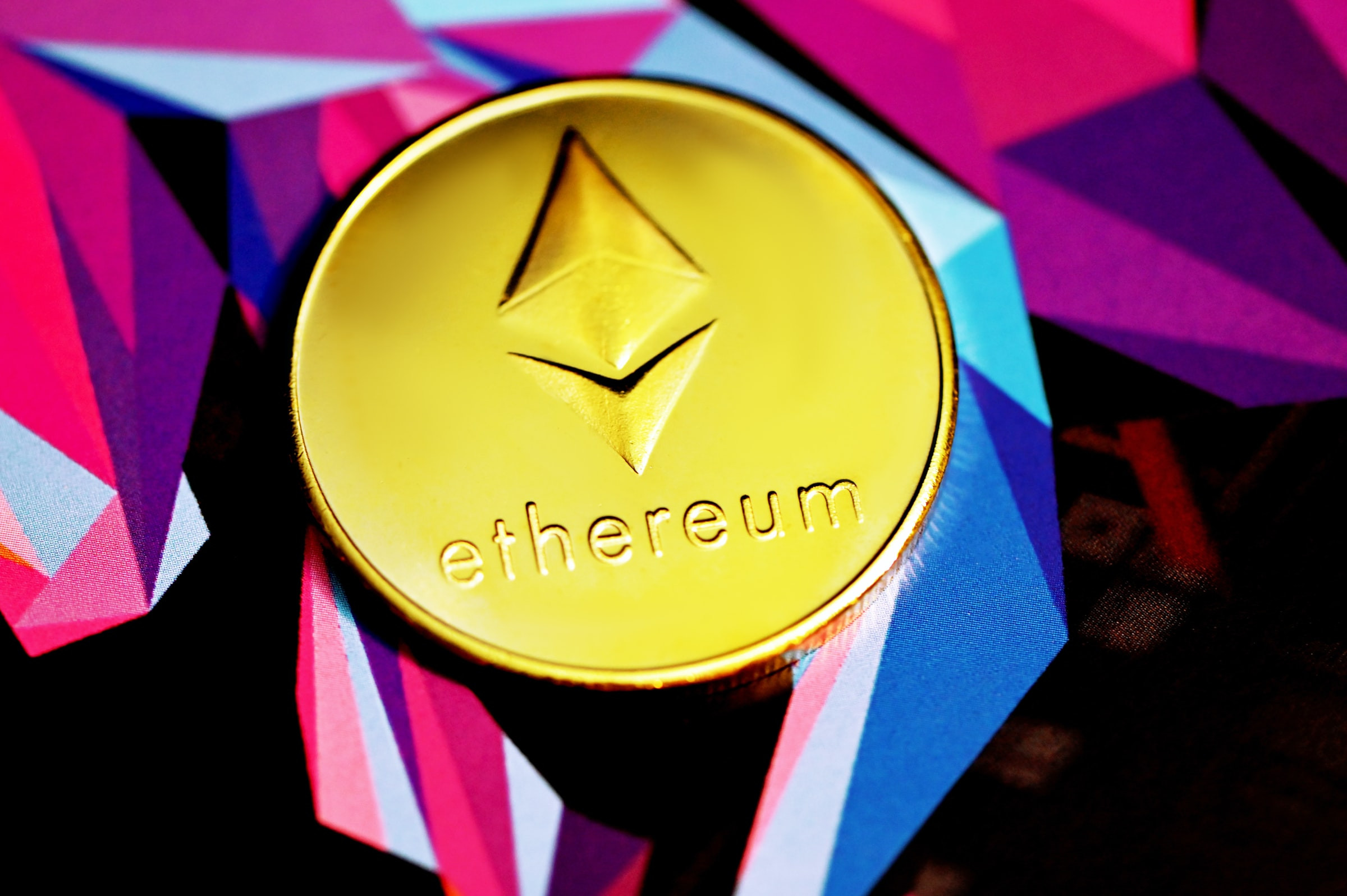 Todo sobre Ethereum, la criptomoneda que le mueve el piso a la popular  Bitcoin