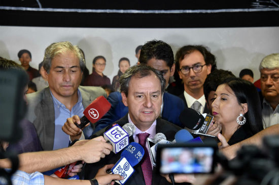 Varela y colegio de profe2 ok