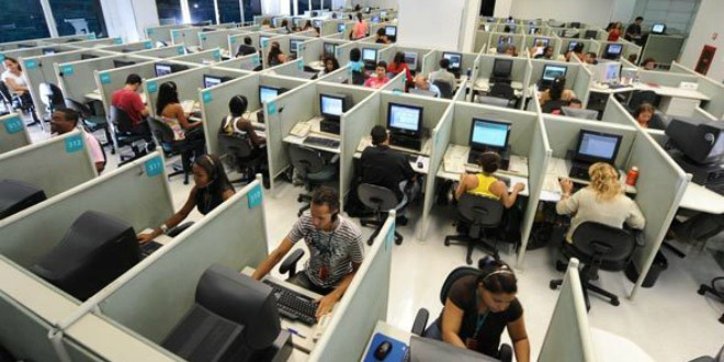 Teleoperadores (call center)