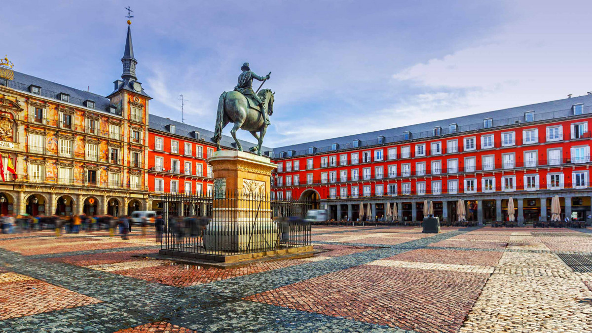 Espau00f1a (plaza de mayo)