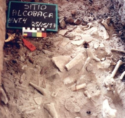 El sitio arqueológico de Alcobaça, en el que se desenterraron los restos óseos de Brasil-12 (noreste de Brasil).