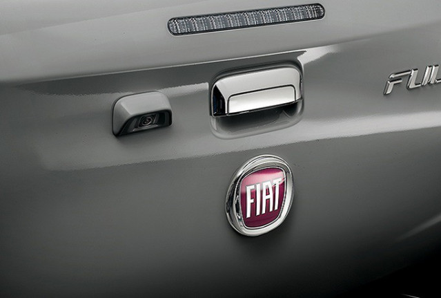 Archivo - Cámara de visión trasera de un modelo de Fiat.