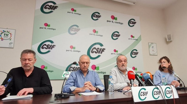El presidente del sector de Sanidad de CSIF, Fernando Hontangas, en rueda de prensa para pedir un Pacto de Estado ante la 'grave situación de emergencia nacional' de la sanidad pública. En Madrid (España), a 21 de noviembre de 2022.
