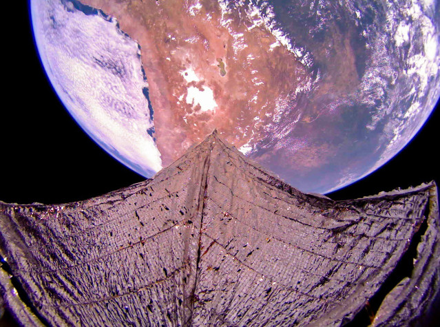 Visión de la Tierra desde LightSail 2