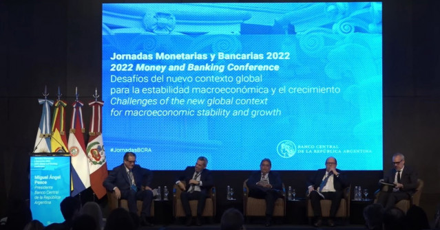 'Jornadas Monetarias Y Bancarias' Del Banco Central De La República De Argentina