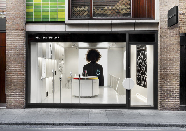 Escaparate de Nothing Store Soho en Londres (Reino Unido)