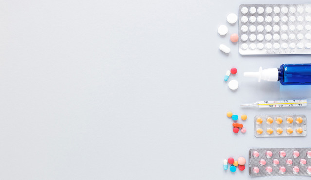 Archivo - Fármacos, medicamentos, pastillas.