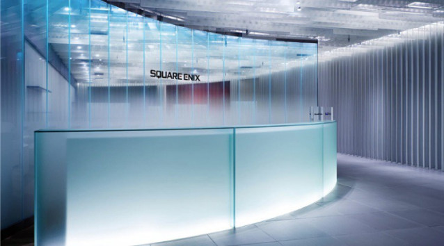 Logotipo de Square Enix en una oficina