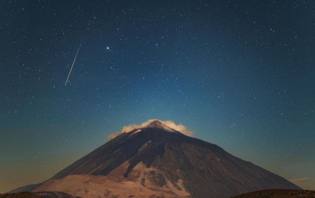 Meteoro sobre el Teide