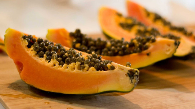 Archivo -    Las autoridades sanitarias de EEUU han pedido a los ciudadanos que nos consuman papayas de la marca 'Caribeña', que provienen de México, debido a que lo relacionan con un brote de salmonella mortal que han sufrido 47 ciudadanos en 12 estados