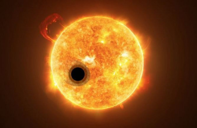 Representación artística de un exoplaneta en tránsito con una cola de helio en fuga.