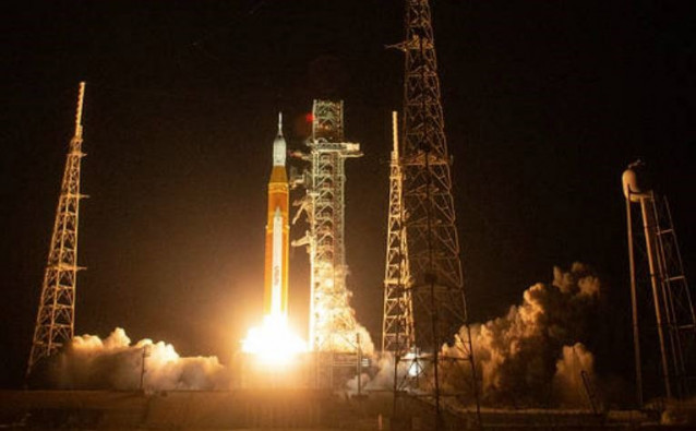 Primer despegue del SLS con la misión Artemis I