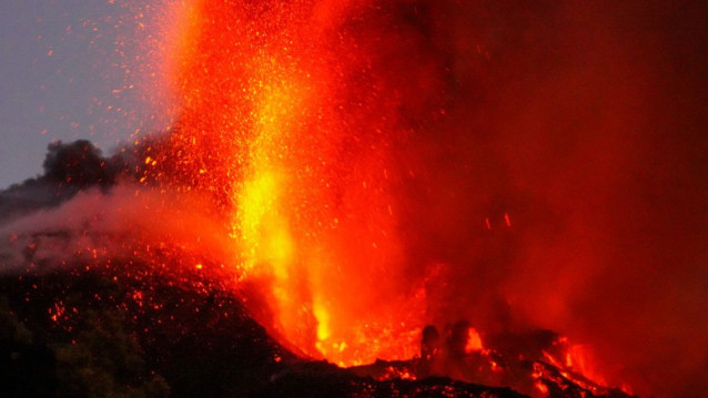 Tras cinco décadas de inactividad, el volcán Cumbre Vieja de La Palma (Islas Canarias) entró en erupción el 19 de septiembre de 2021.