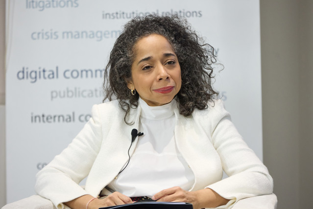 La embajadora de Estados Unidos en España, Julissa Reynoso, interviene durante un desayuno informativo de Europa Press ‘Foro América’, en el Auditorio  de Estudio de Comunicación, a 8 de marzo de 2023, en Madrid (España).