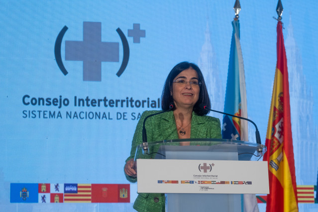 Archivo - La ministra de Sanidad, Carolina Darias, comparece en rueda de prensa tras la reunión del Consejo Interterritoria del SNS, a 7 de octubre de 2022, en Santiago de Compostela, A Coruña, Galicia (España).