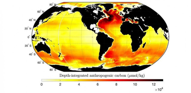 Mapa de carbono antropogénico integrado en profundidad
