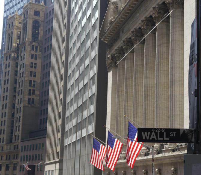 Archivo - Fachada de la Bolsa de Nueva York en Wall Street.