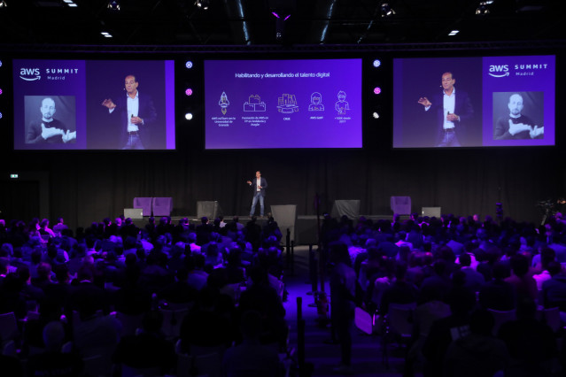 El director general de AWS en España y Portugal, Miguel Álava, en AWS Summit 2022.