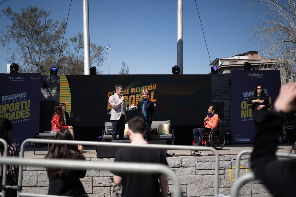 Foto Feria de inclusiu00f3n laboral de 2022 (002)