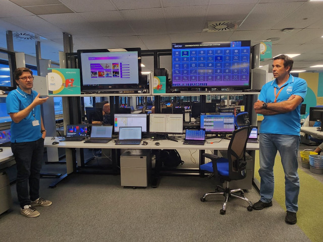 Profesionales de Atos explican su trabajo en el integration testing Lab (ITL) de Madrid de cara a los Juegos olímpicos y Paralímpicos de París 2024