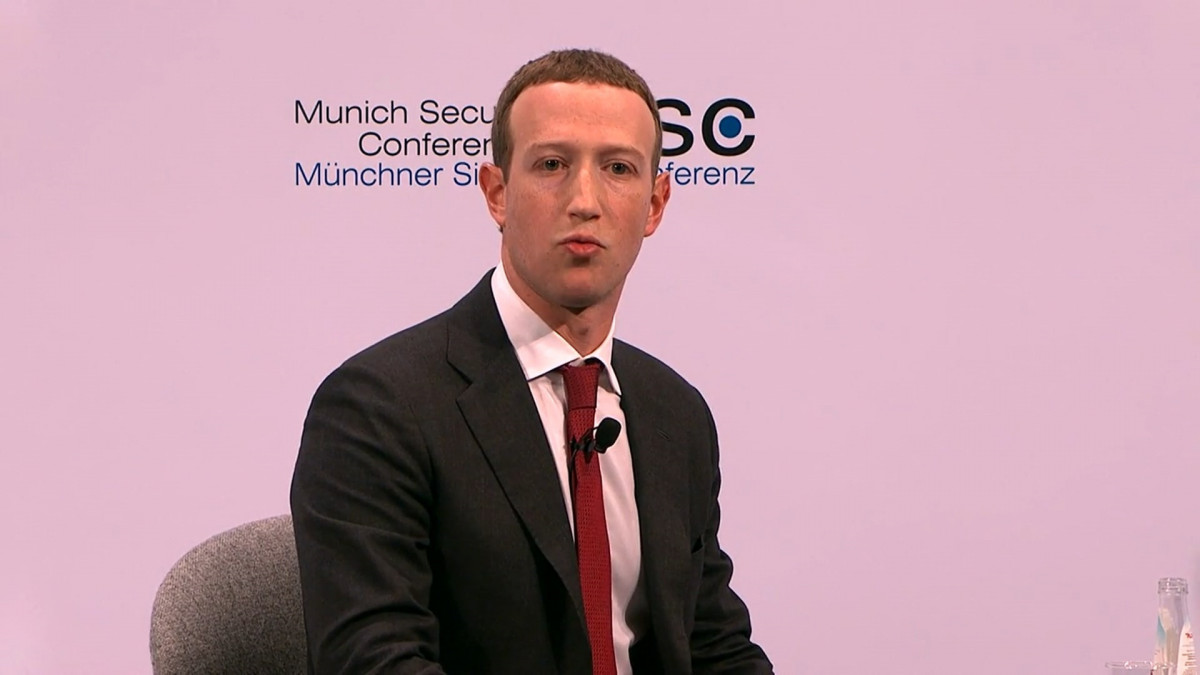 EuropaPress 2653479 ceo facebook mark zuckerberg participa charla munich security conference