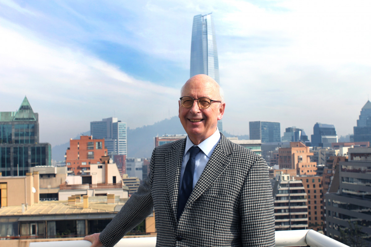 Reinaldo Gleisner VICEPRESIDENTE DE COLLIERS 