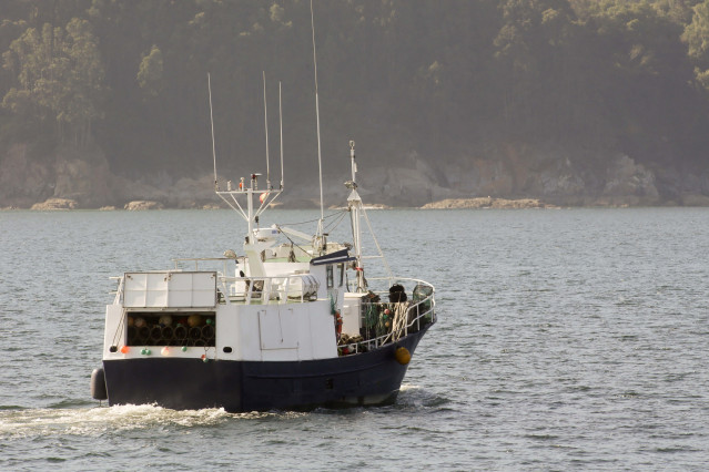 Archivo - Barco pesquero.