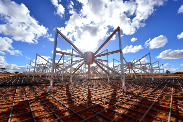 Archivo - Radiotelescopio Murchison Widefield Array (MWA) en el medio oeste de Australia Occidental
