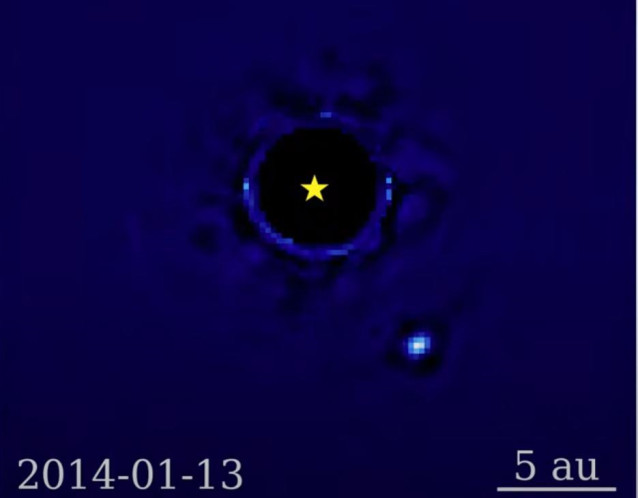 Imagen del vídeo de 17 años de viaje de Beta Pictoris b