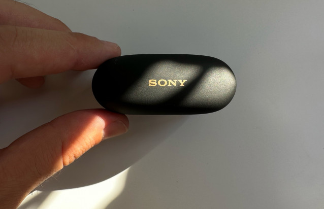 Funda de los auriculares inalámbricos WF-1000XM5