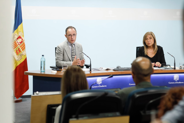 Espot y Marsol durante la presentación