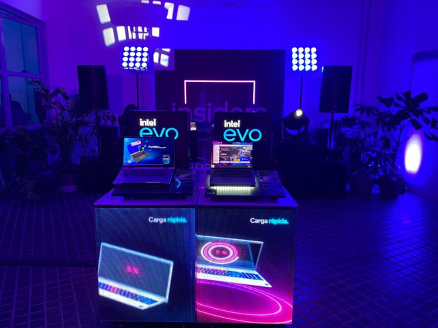 La velocidad de procesamiento y la autonomía del PC, las características más valoradas por los españoles según Intel.