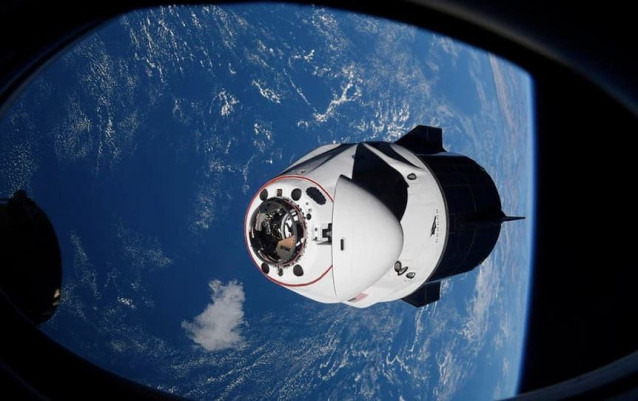 Nave espacial Crew Dragon