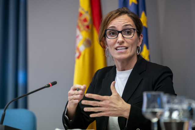 La ministra de Sanidad, Mónica García, ofrece una rueda de prensa tras la reunión con el Consejo Interterritorial del Sistema Nacional de Salud (CISNS), en la sede del Ministerio, a 21 de diciembre de 2023, en Madrid (España). El CISNS ha presentado hoy e