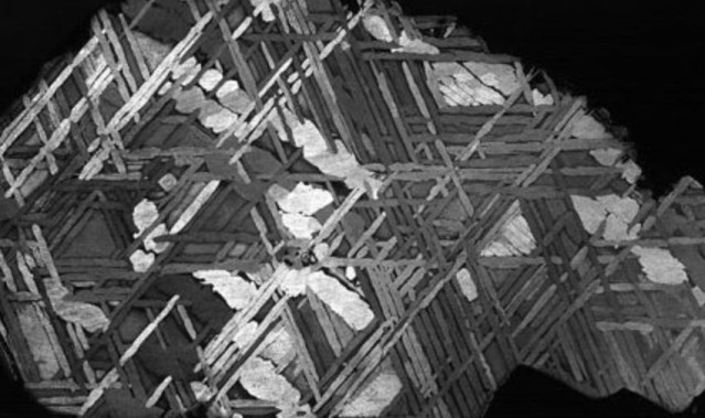 Aspecto microscópico de un meteorito empleado en el estudio
