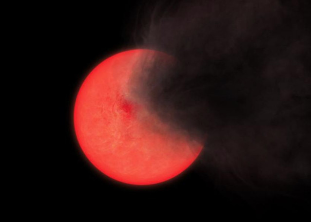Impresión artística de una nube de humo y polvo arrojada por una estrella gigante roja. Vista desde la izquierda, la estrella permanece brillante, pero si se ve desde la derecha se desvanece hasta hacerse invisible.