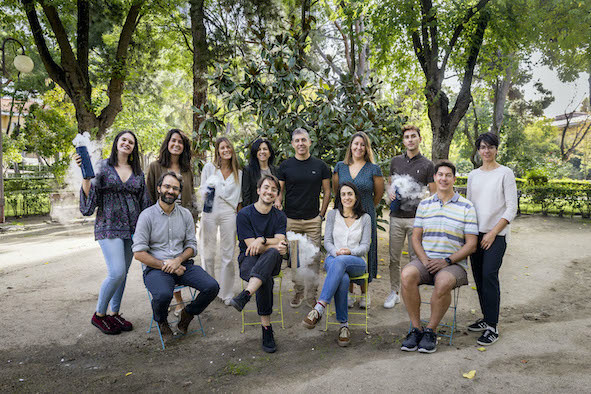 Archivo - Grupo de Complejos Macromoleculares en la Respuesta a Daños en el DNA del CNIO. Óscar Llorca está de pie en el centro.