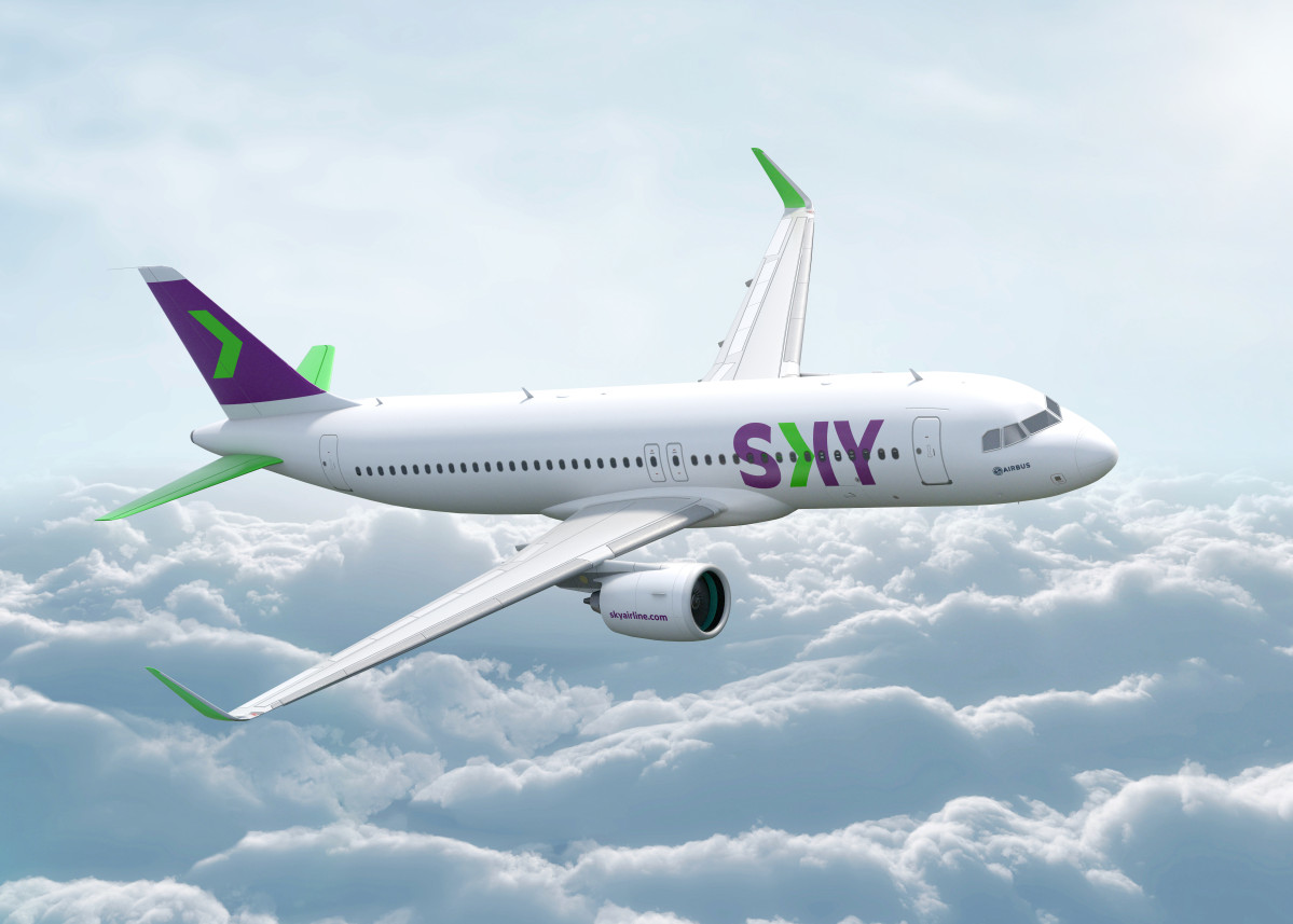 Flota SKY Airline (8)