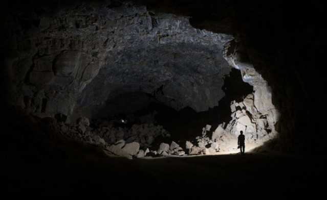 En lo profundo del sistema de cuevas de Umm Jirsan.