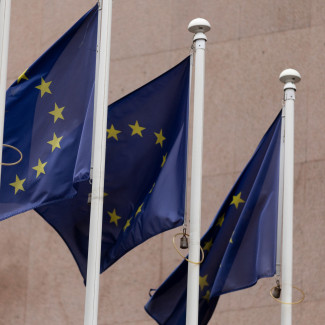 Archivo - Varias banderas de la Unión Europea, a 3 de enero de 2024, en Madrid (España).