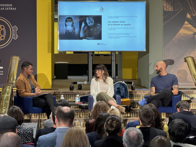 La presentación de la iniciativa de Apple y el Instituto Cervantes para elegir las mejores letras de canciones en español