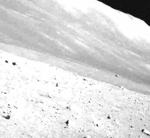 Imagen de la superficie lunar transmitida por el módulo japonés SLIM tras soportar una tercera noche lunar