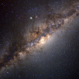 Los astrónomos del MIT descubrieron tres de las estrellas más antiguas del universo y viven en nuestro propio vecindario galáctico.