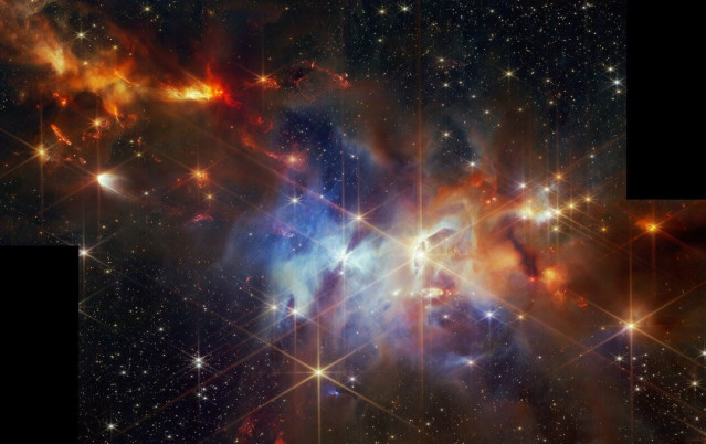 Primera detección de este tipo realizada en una nueva y sorprendente imagen del telescopio Webb