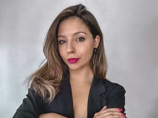 Paola Merchak abogada 
