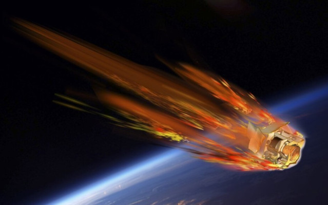 Impresión artística de Draco desintegrándose en la atmósfera.