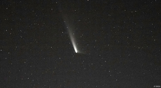 El cometa A3 (Tsuchinshan-ATLAS) fue fotografiado a unos 150 millones de kilómetros de la Tierra por el astronauta de la NASA Matthew Dominick desde la Estación Espacial Internacional
